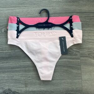 Tommy Hilfiger Seamless Thong 3-Pack